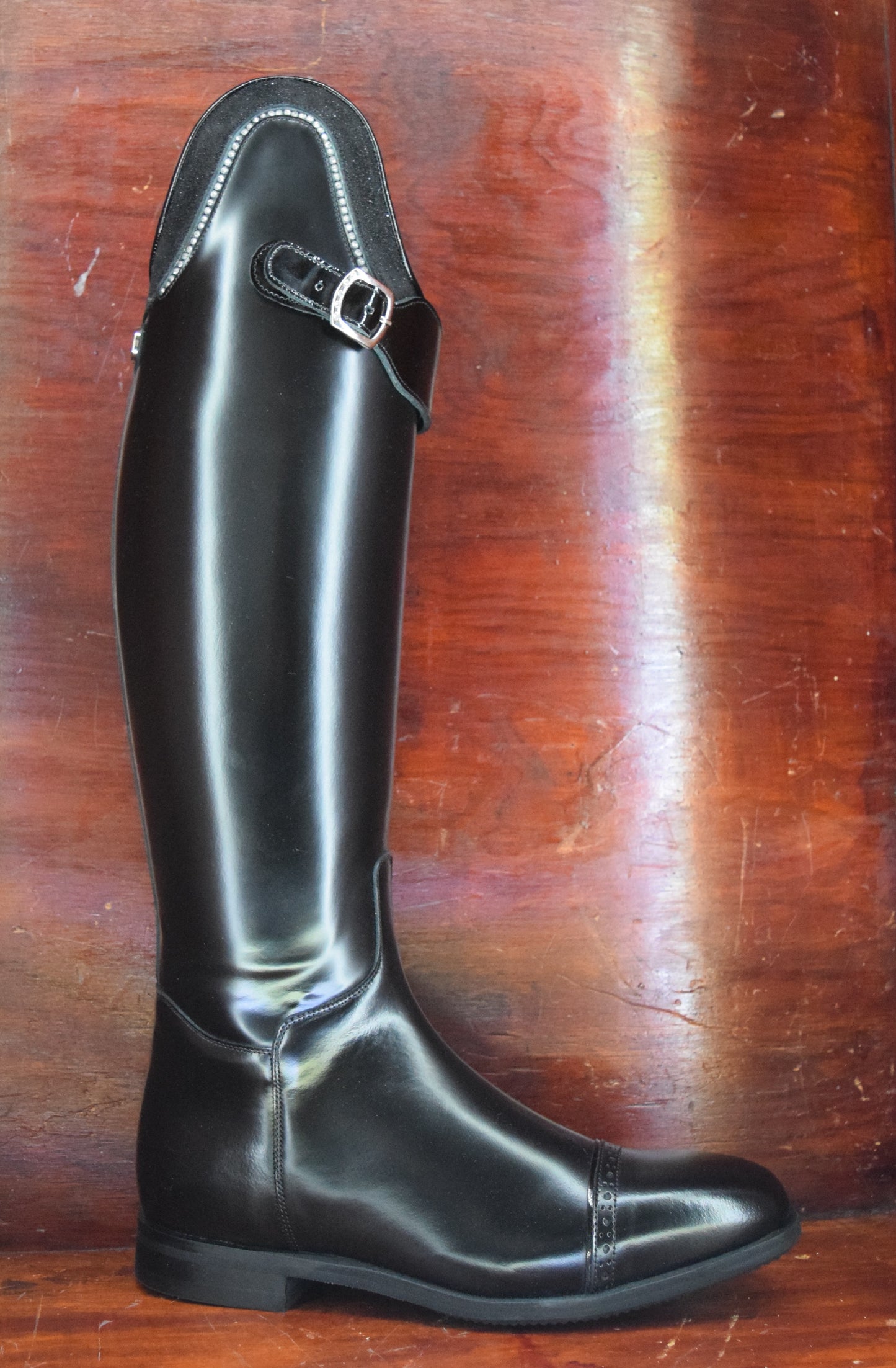 Celeris Amazona Handpolished Black