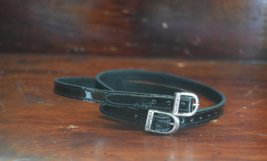 Celeris Sporeremme Sort lak smal